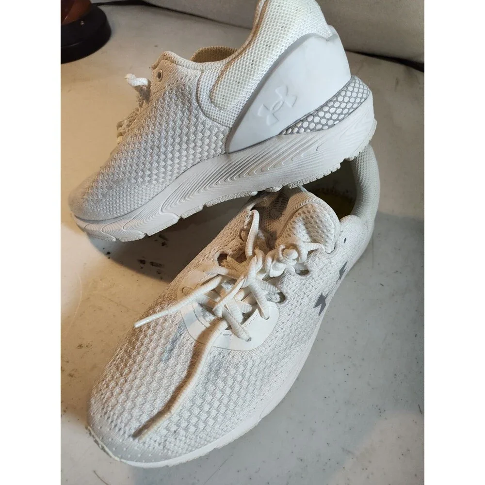Q Under Armor Women's 8 And 1/2 White Mesh Tennis Shoe (1097)